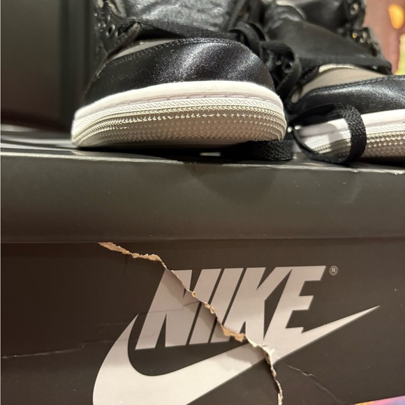 Jordan 1 Retro High OG Satin Shadow (Women's) - Picture 9 of 9